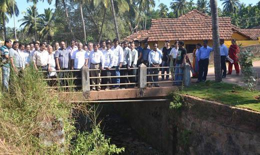 MLA J R Lobo assures Pumpwell residents to solve road and Bus Stand issue