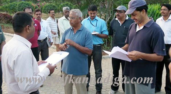 MLA J.R.Lobo along with DC inspects Kadri Park development works