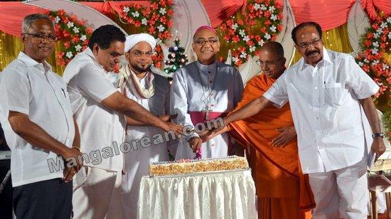 Mangalore MLA J R Lobo Holds Christmas and New Year Celebration 'Sauharda Sambhrama'