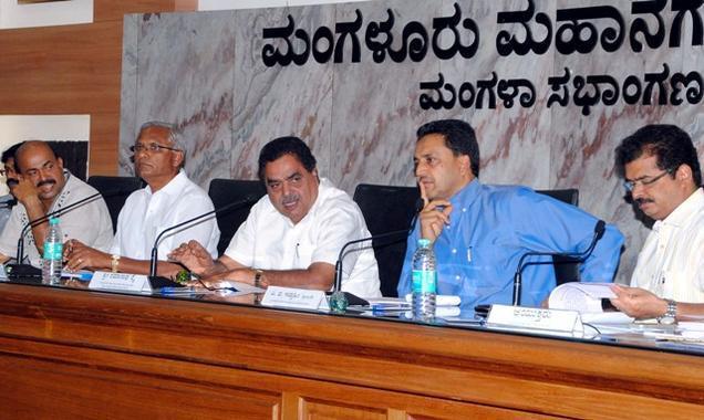 Mangalore Corporation review meet skirts key issues