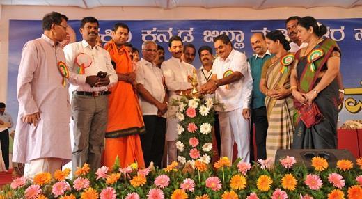 Mangalore Minister Rai inaugurates Madivala Convention at Nehru Maidan