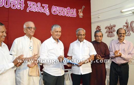 Roy Castelino, new President of Konkani Sahitya Academy takes charge