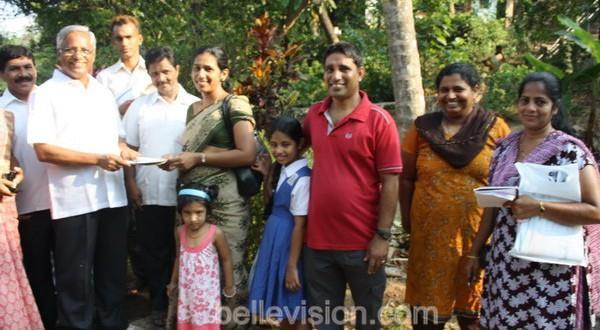 Mangalore: MLA J R Lobo on door-to-door LS Poll Campaign for Janardhan Poojary