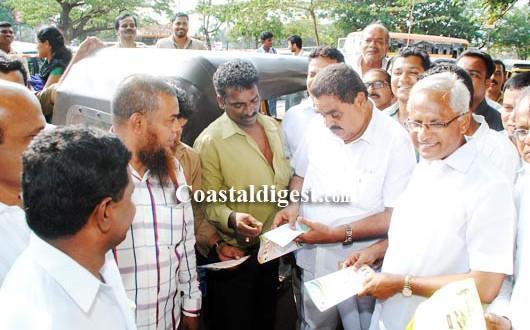 Rai, Lobo woo autorickshaw drivers in Mangalore