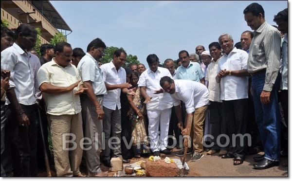 Mangalore PWD Minister lays foundation to widen Ullal-Mani Linking Road