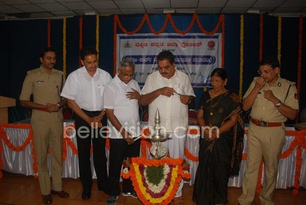 Mangalore : Police Dept – Petro Cards distributed to police personnels