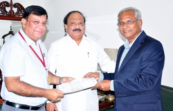 Mangalore: JR Lobo, minister Baig meet Air India MD and Civil minister; urge to restart Kuwait-Mangalore direct flight