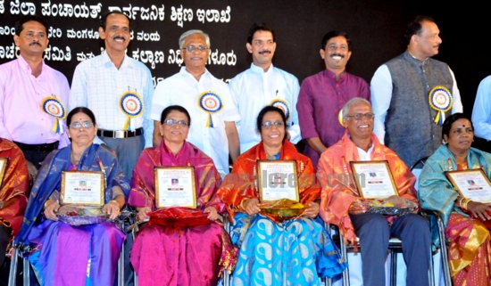 Mangalore: Life of a Teacher Must be a Model Book – MLA Lobo During Teachers’ Day