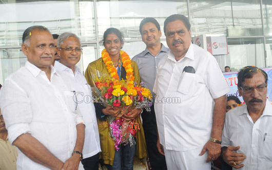 Mangalore: Golden girl Poovamma gets rousing welcome