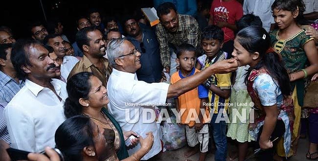 J R Lobo celebrates Deepavali with underprivileged children
