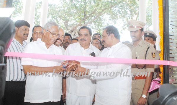 Home Minister K J George inaugurates Police Canteen and Police Samudaya Bhavan at Mangaluru.