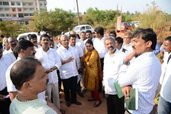 MCC commissioner visits new bus stand site for spot inspection