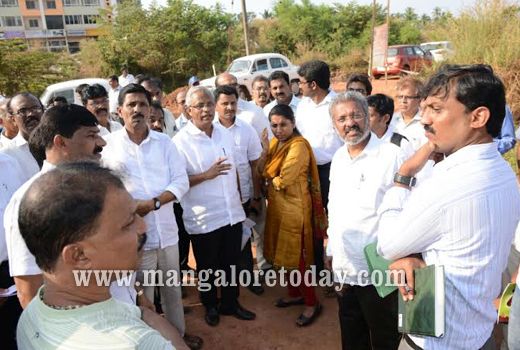 MCC commissioner inspects spot at Pumpwell for constructing modernized bus stand.