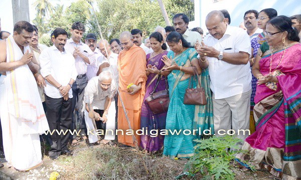 Gujjarkere lake development project inaugurated by MLA J R Lobo