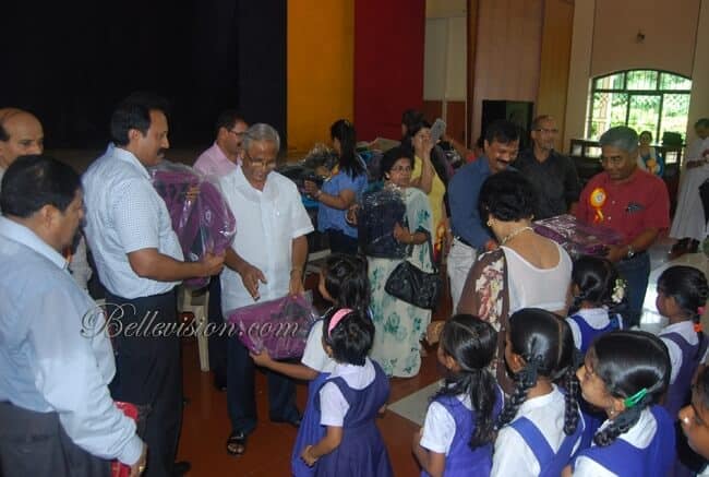 Mangaluru: KORWA distributes uniforms & books to nearly 500 needy students - J R Lobo
