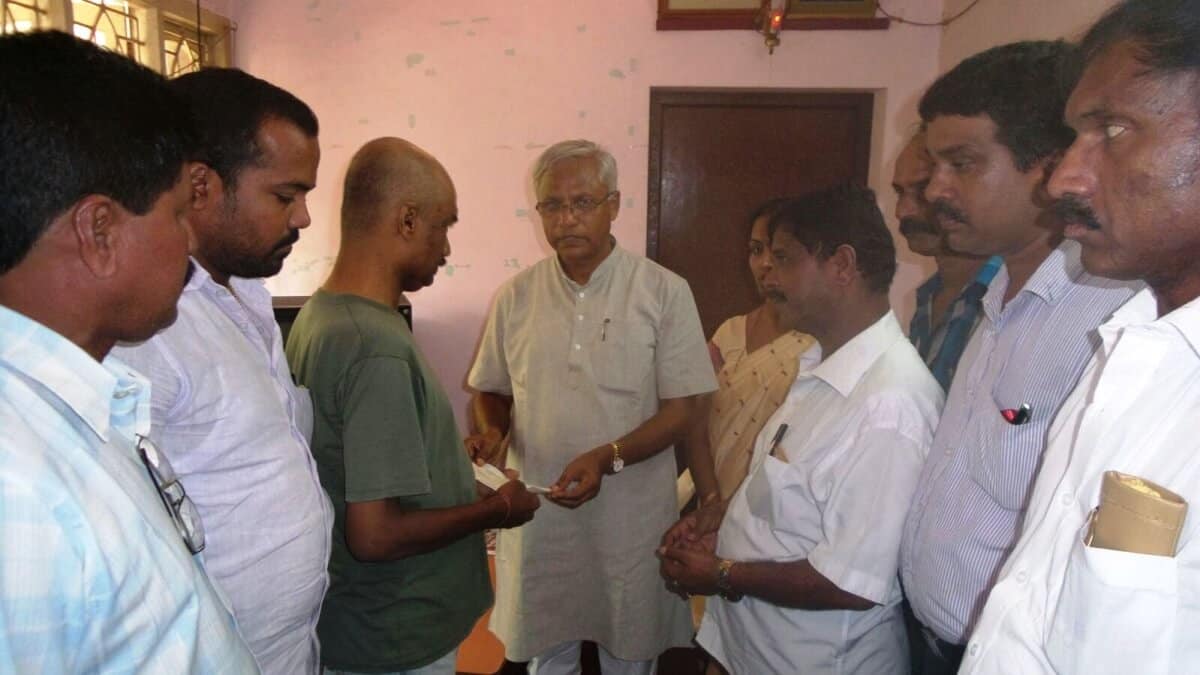 ಮುಖ್ಯಮಂತ್ರಿ ಪರಿಹಾರಿ ನಿಧಿ ವಿತರಣೆ