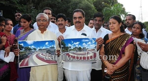 Foundation laid for Rs 29-lac Kadri Park entrance gate