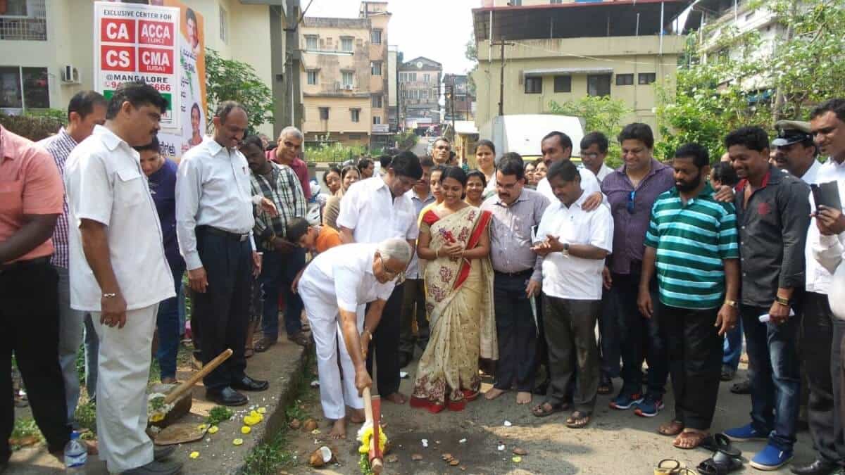 ಕಂಕನಾಡಿ ಬಿ.ಎಸ್.ಎನ್.ಎಲ್ ರಸ್ತೆಯ ಒಳಚರಂಡಿ ಗುದ್ದಲಿ ಪೂಜೆ ನೆರವೇರಿಸಿದ ಶಾಸಕ ಜೆ.ಆರ್.ಲೋಬೊ