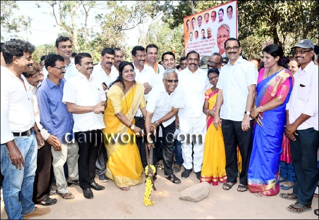 Mangaluru: 40-year dream closer to reality as Lobo flags off Kulshekar-Kannagudde road work